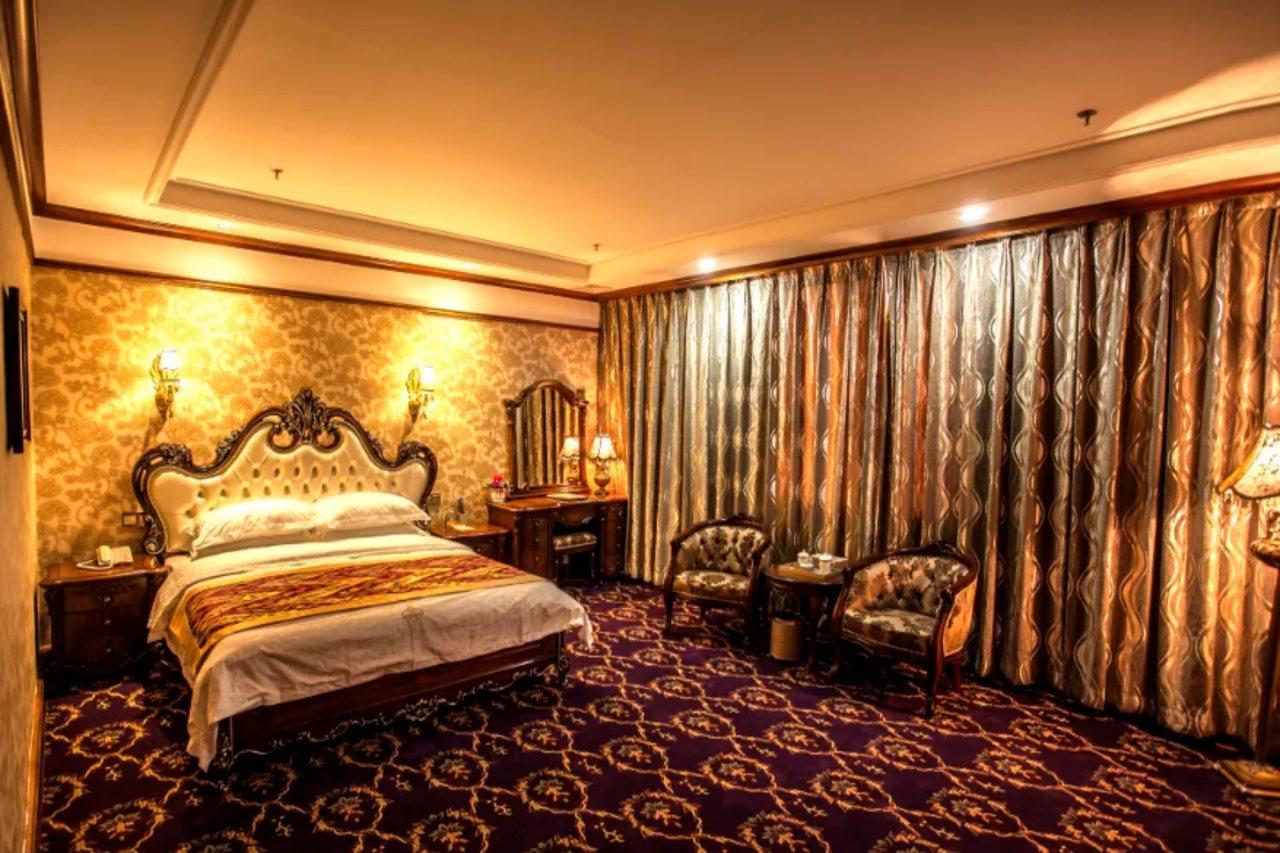Nurlan Hotel カシュガル市 エクステリア 写真