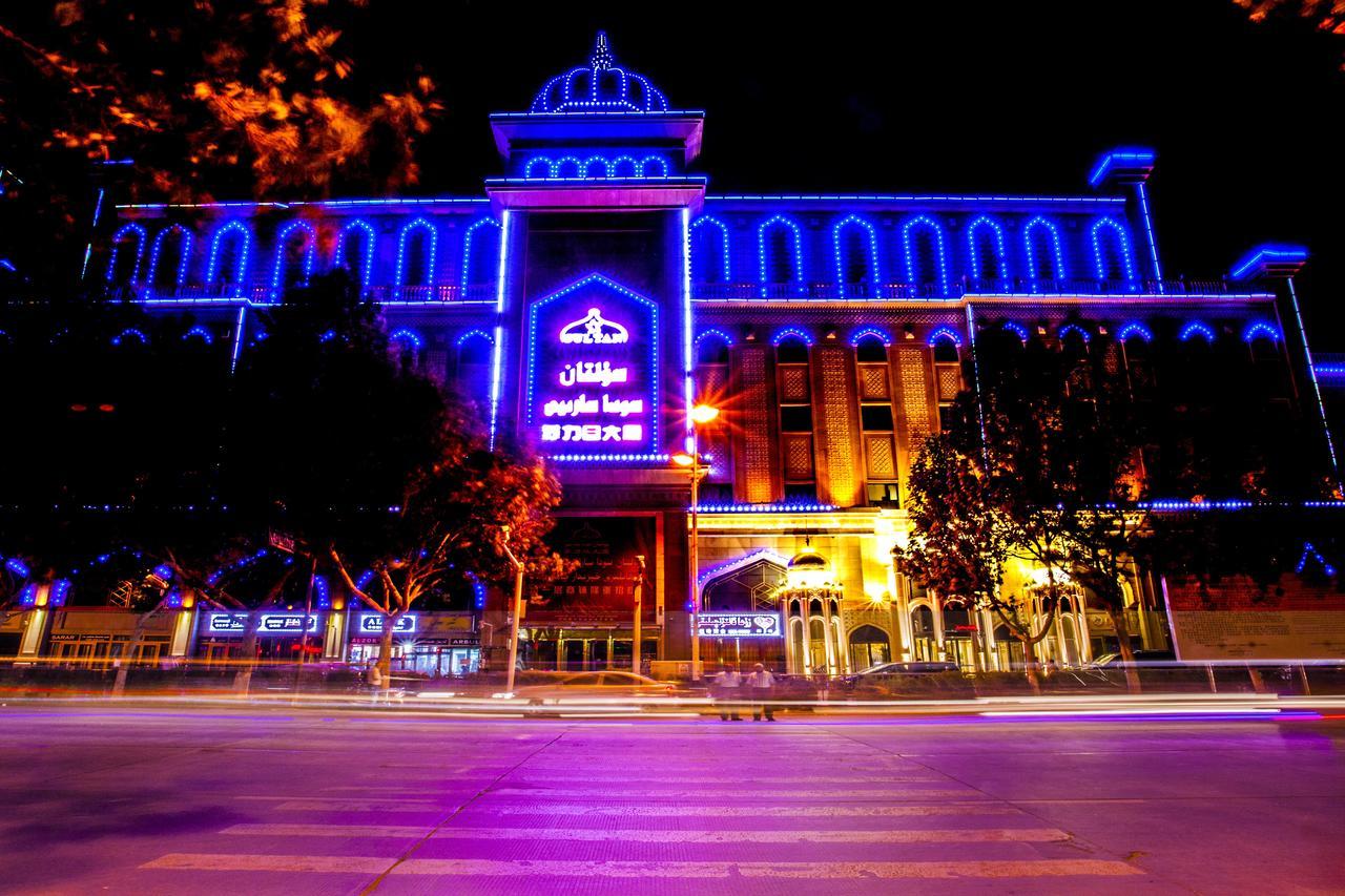 Nurlan Hotel カシュガル市 エクステリア 写真