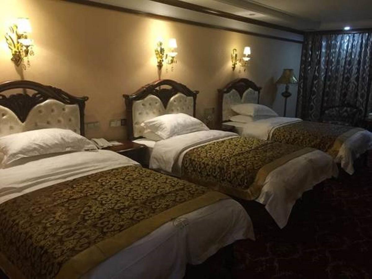 Nurlan Hotel カシュガル市 エクステリア 写真